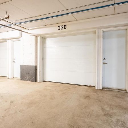 Globalstay Exclusive 4 Bedroom Townhouse In Downtown Toronto With Parking Exteriör bild